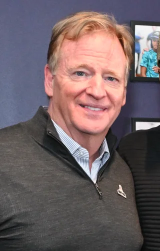 Roger Goodell height profile photo