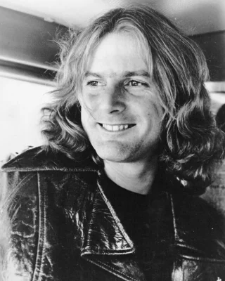 Roger McGuinn height profile photo