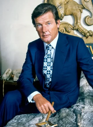 Roger Moore height profile photo