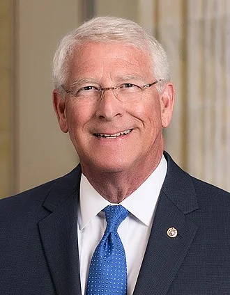 Roger Wicker height profile photo