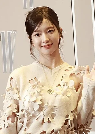 Roh Jeong-eui height profile photo