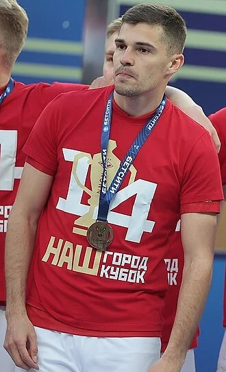 Roman Zobnin height profile photo