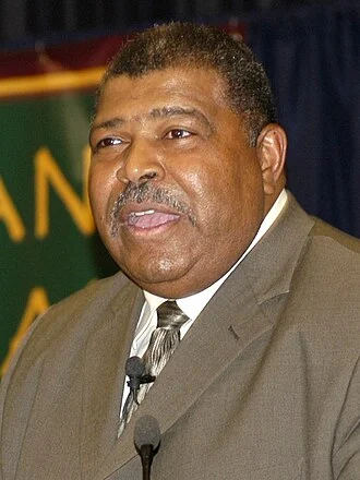 Romeo Crennel height profile photo