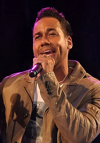 Romeo Santos height profile photo