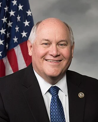 Ron Estes height profile photo