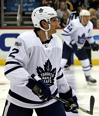 Ron Hainsey height profile photo