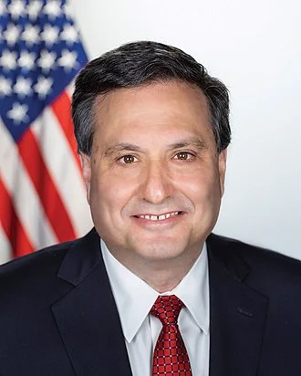 Ron Klain height profile photo