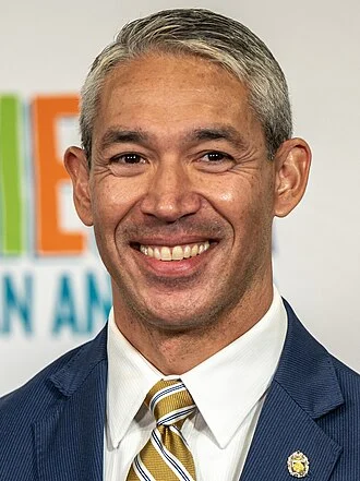 Ron Nirenberg height profile photo