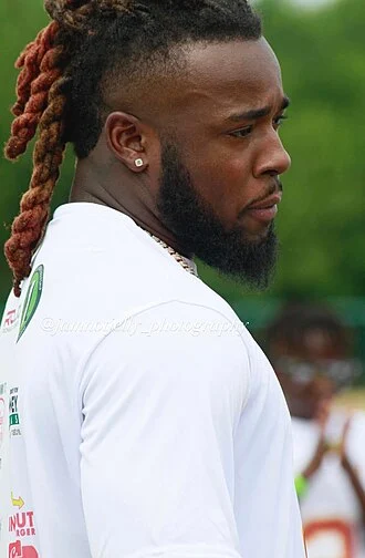 Ronald Jones II height profile photo