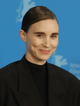 Rooney Mara height profile photo