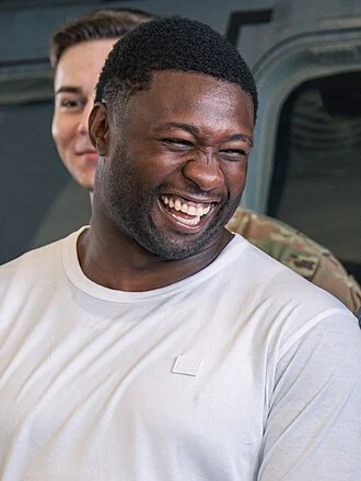 Roquan Smith height profile photo