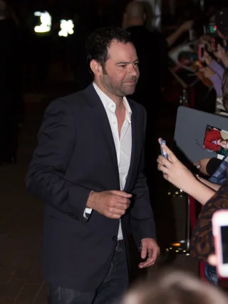 Rory Cochrane height profile photo