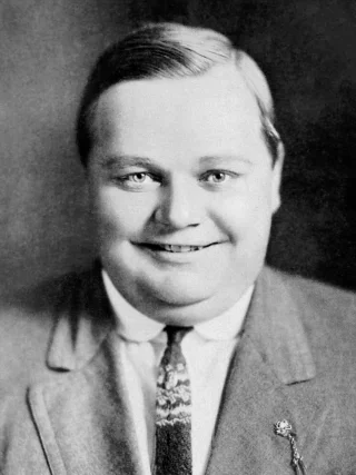 Roscoe Arbuckle height profile photo