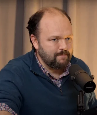 Ross Douthat height profile photo