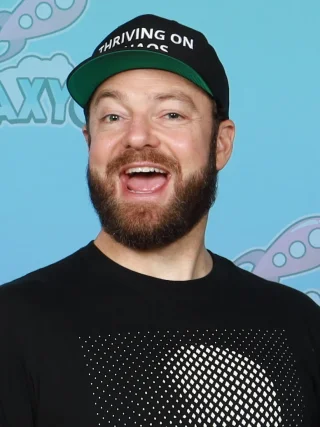 Ross Marquand height profile photo