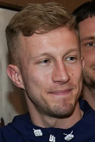 Ross McCrorie height profile photo
