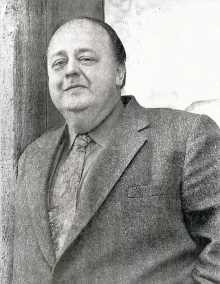 Roy Brocksmith height profile photo