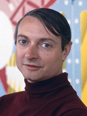 Roy Lichtenstein height profile photo