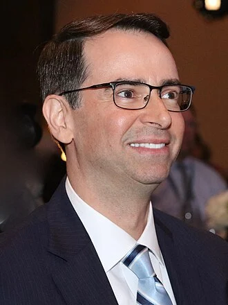 Roy McGrath height profile photo