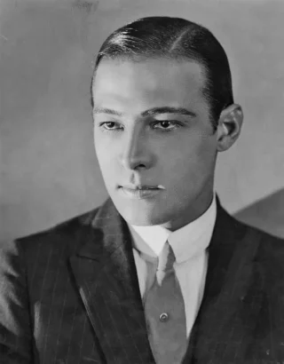 Rudolph Valentino height profile photo
