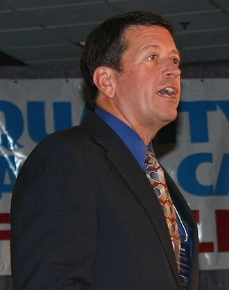 Russ Decker height profile photo