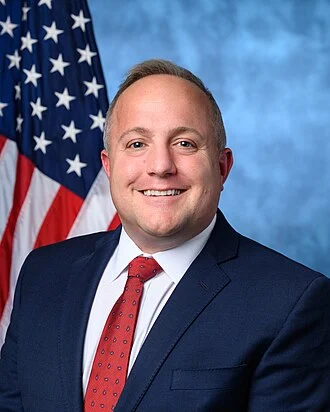 Russell Fry height profile photo