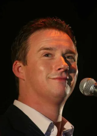 Russell Watson height profile photo