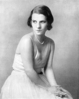 Ruth Gordon height profile photo