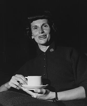 Ruth Graham height profile photo