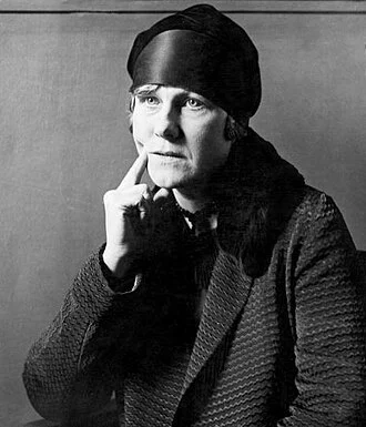 Ruth Snyder height profile photo