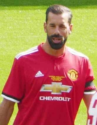 Ruud van Nistelrooy height profile photo