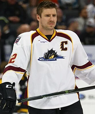 Ryan Craig height profile photo