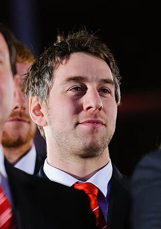 Ryan Jones height profile photo