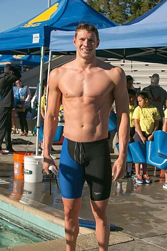 Ryan Murphy (swimmer) height profile photo