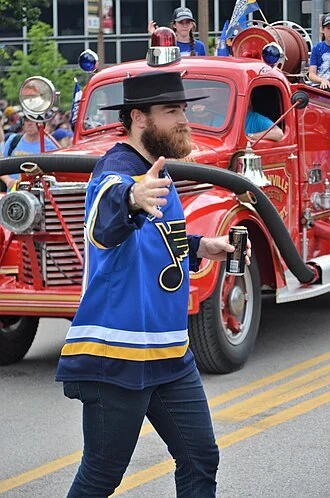 Ryan O'Reilly height profile photo