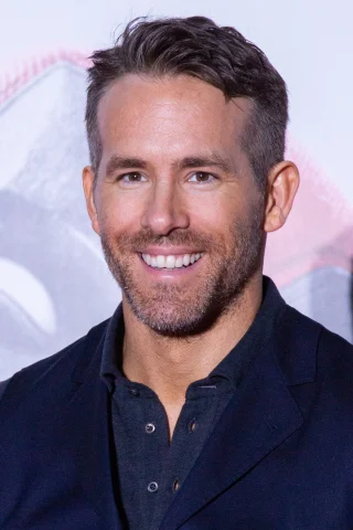 Ryan Reynolds height profile photo