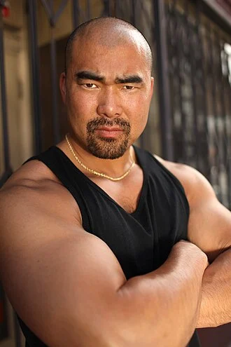 Ryan Sakoda height profile photo