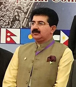 Sadiq Sanjrani height profile photo