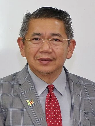 Salahuddin Ayub height profile photo