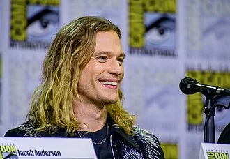 Sam Reid (actor) height profile photo