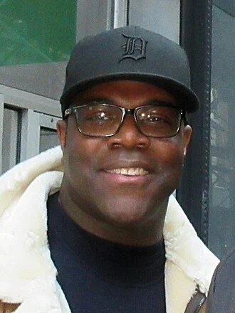 Sam Richardson (actor) height profile photo