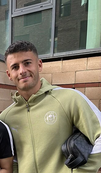 Sam Tickle height profile photo