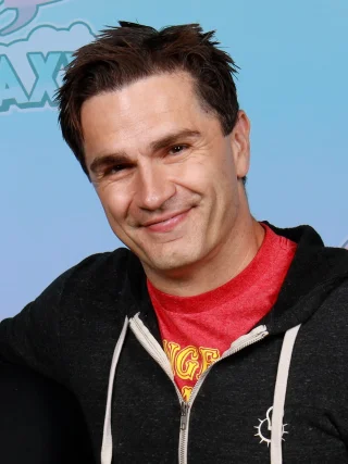 Sam Witwer height profile photo