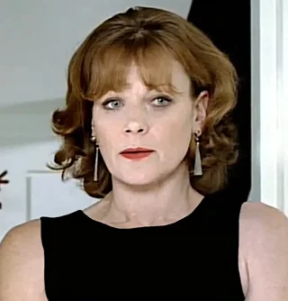 Samantha Bond height profile photo