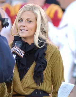 Samantha Ponder height profile photo