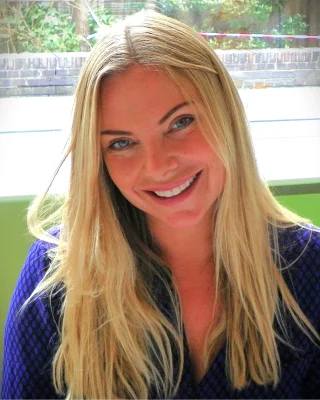Samantha Womack height profile photo