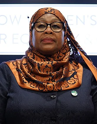 Samia Suluhu Hassan height profile photo