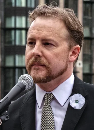 Samuel West height profile photo