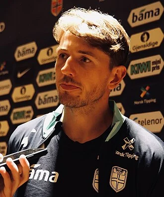 Sander Berge height profile photo
