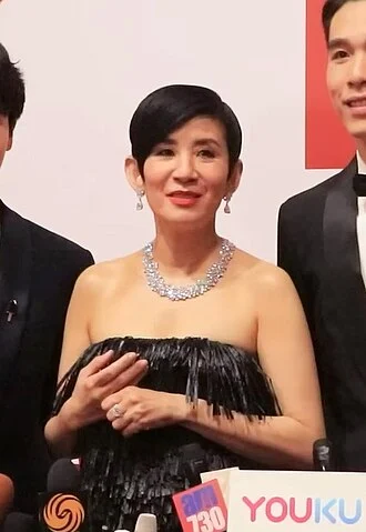 Sandra Ng height profile photo